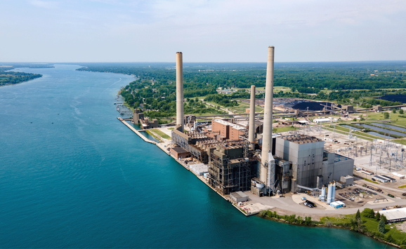 shutterstock_2348183337_closed factory.png